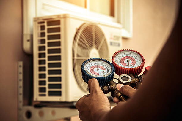 Professional Hvac Installation technician working in Bordentown, NJ